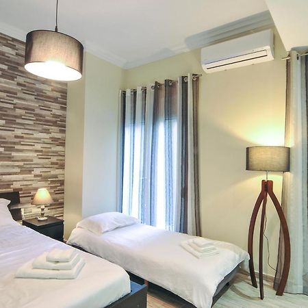 Studio 20 Patras Bagian luar foto